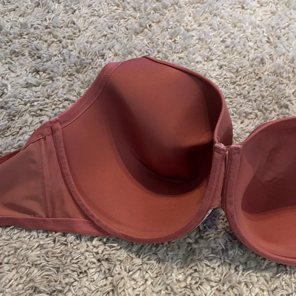 Cacique Rust and White Lace Bra